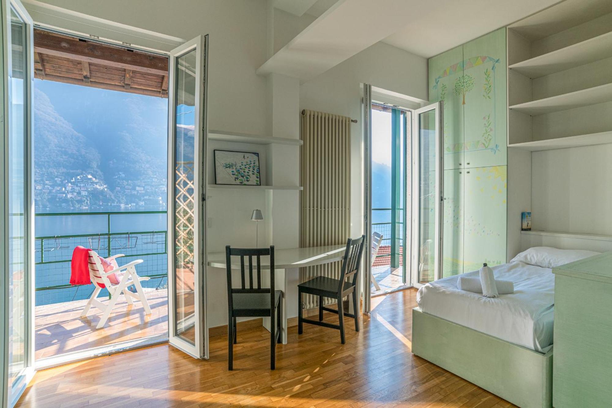 Casa Bambu - Splendida Vista Lago E Posto Auto ลาโญ ภายนอก รูปภาพ