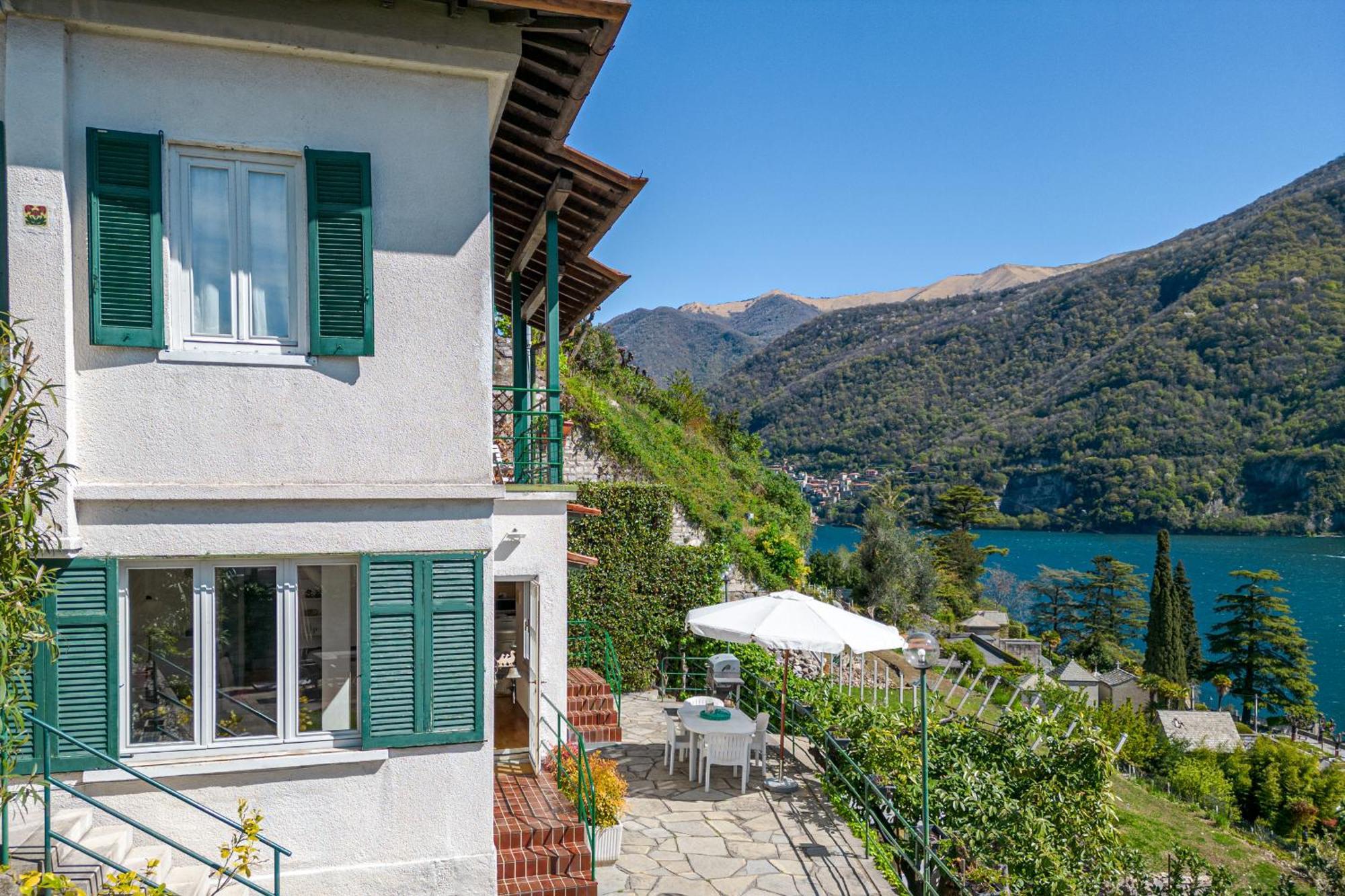 Casa Bambu - Splendida Vista Lago E Posto Auto ลาโญ ภายนอก รูปภาพ