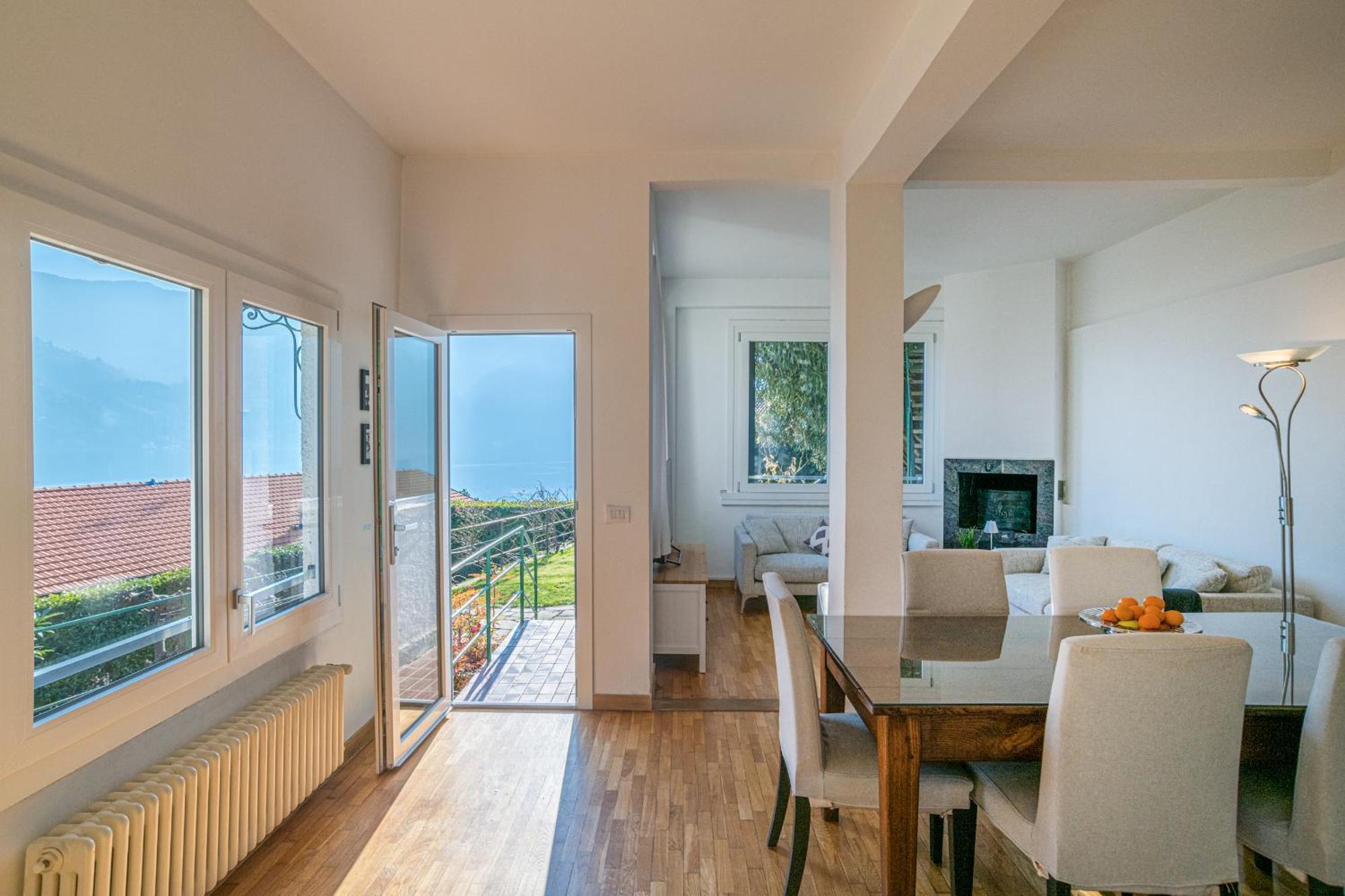 Casa Bambu - Splendida Vista Lago E Posto Auto ลาโญ ภายนอก รูปภาพ