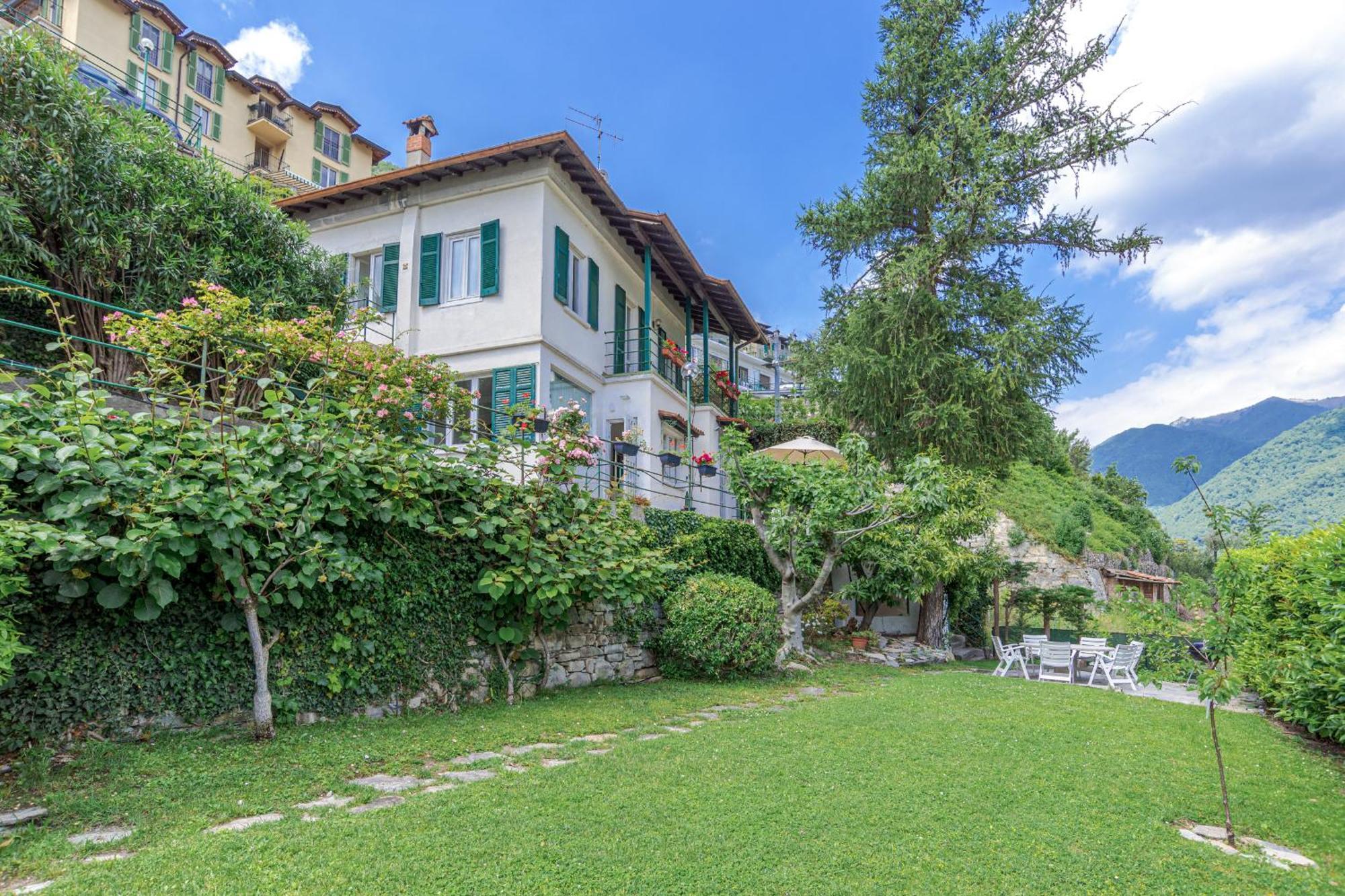 Casa Bambu - Splendida Vista Lago E Posto Auto ลาโญ ภายนอก รูปภาพ